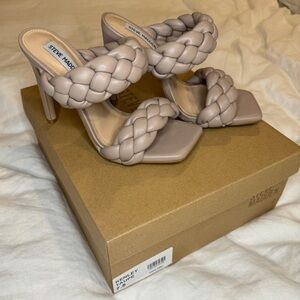 Steve Madden Kenley Taupe Heel